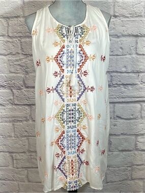 Chic Connection BEmbroidered Sleeveless Dress - Cream with Multicolor Embroidery
